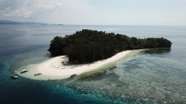 L'île aux Bat. au large de Friwen palua